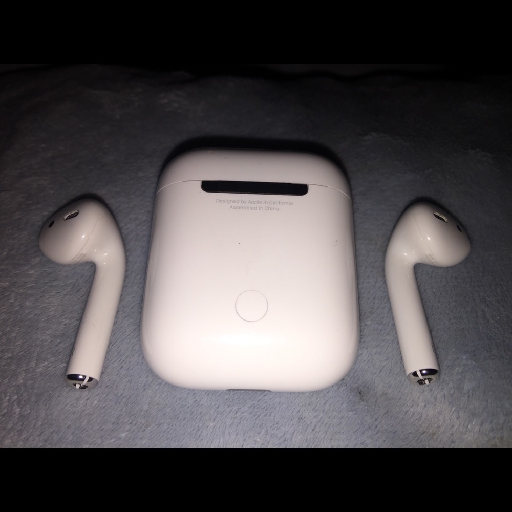 Apple AirPods and charging case